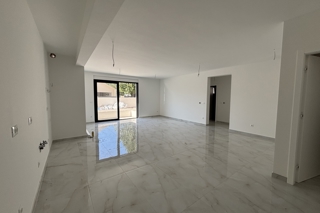 Moderno appartamento con due camere da letto e piscina privata