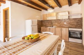 Casa con cortile, Marčana, Istria