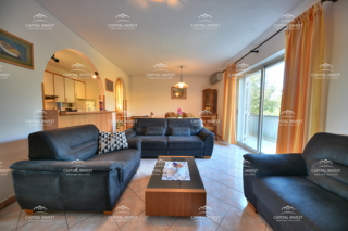 Appartamento trilocale in casa, garage, Pola, Istria