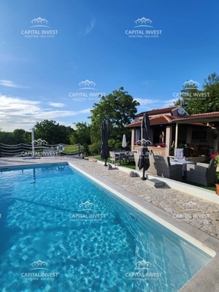 Due case, Terreno edificabile, Barban, Istra