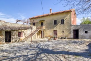 Casa Smoljanci, Svetvinčenat, 200m2