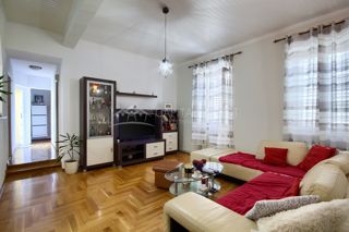 Appartamento Centar, Pula, 130m2