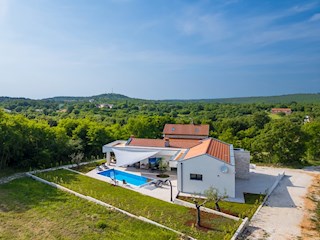 Moderna, nuova casa singola con piscina vicino a Rovigno