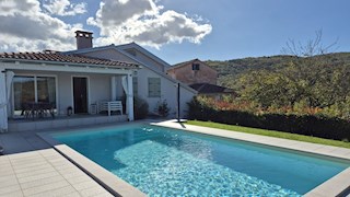 Casa con piscina in zona tranquilla – Brkač, Istria