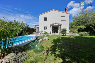 ISTRA, Umag - Villa indipendente nei dintorni di Lovrečica!
