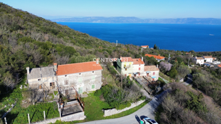 ŠKVARANSKA, EKSKLUZIVNO SAMO U C21 KAMENA ISTARSKA KUĆA SA PANORAMSKIM POGLEDOM NA MORE