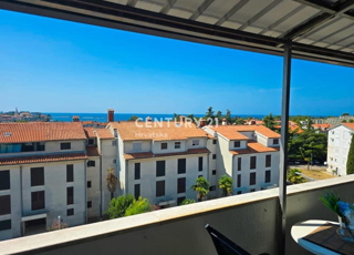 POREČ, VENDITA, APPARTAMENTO SU DUE LIVELLI CON VISTA MARE