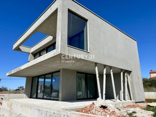 UMAG, DINTORNI, NUOVA MODERNA CASA IN POSIZIONE STRATEGICA