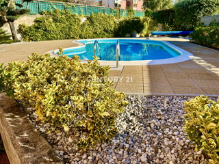 NOVIGRAD, APPARTAMENTO CON DUE CAMERE A SOLI 800 METRI DALLA SPIAGGIA E DAL MARE