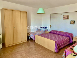 BALE, CASA IN PIETRA A SCHIERA CON MOLTO POTENZIALE