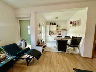 UMAG, ZAMBRATIJA, FANTASTICO APPARTAMENTO A SOLI 100 METRI DALLA SPIAGGIA E DAL MARE, OCCASIONE!!!