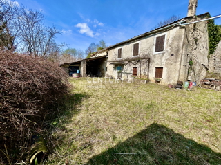 DANE, ĆIĆARIJA, CASA INDIPENDENTE IN PIETRA CON AMPIO CORTILE