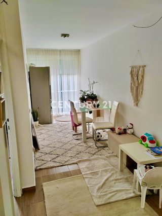 POREČ, ČERVAR PORAT, APPARTAMENTO RISTRUTTURATO IN OTTIMA POSIZIONE