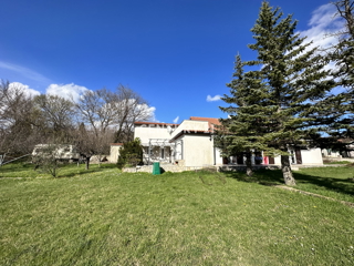 LABIN, CASA CON 5 APPARTAMENTI E AMPIO GIARDINO