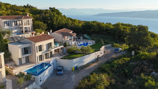 LABIN, BELLISSIMA CASA IN PIETRA CON VISTA APERTA SUL MARE