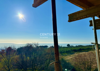 UMAG, DINTORNI, APPARTAMENTO CON VISTA PANORAMICA SUL MARE A SOLI 250 METRI DALLA SPIAGGIA