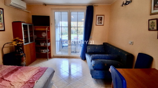 POREČ, ČERVAR PORAT, MONOLOCALE A SOLI 200 METRI DALLA SPIAGGIA