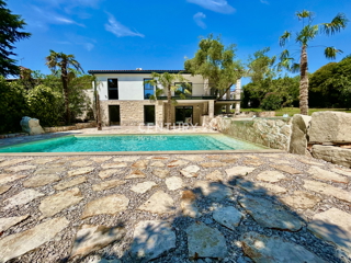 UMAG, DINTORNI, CASA IN OTTIMA POSIZIONE A SOLI 150 METRI DALLA SPIAGGIA