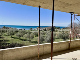 UMAG, VILLETTA A SCHIERA A DUE PIANI A SOLI 150 METRI DALLA SPIAGGIA CON VISTA PANORAMICA E APERTA SUL MARE