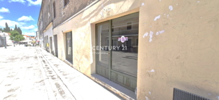 Benkovac - locale commerciale e appartamento - proprietà individuale - nel centro della città