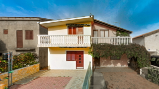 VIR, DOPPIO IMMOBILE CON GIARDINO, 107 M2 (P.T.), DUE APPARTAMENTI, 300 M DALLA SPIAGGIA