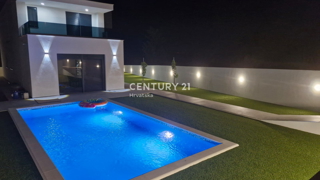 Zara - Crno - villa con piscina - nuova costruzione - disponibile anche in AFFITTO - A LUNGO TERMINE