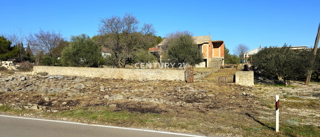 Banjevci, lago di Vransko, Pirovac, casa incompleta legalizzata su un bel terreno