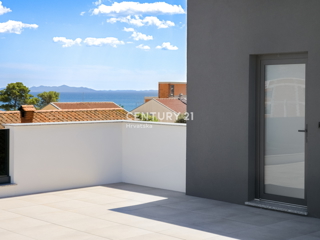 Vir - Zadar: Appartamento bilocale con terrazza sul tetto e vista mare