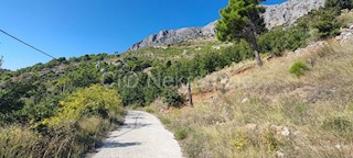 Omiš, Lokva Rogoznica, terreno edificabile M1, vendita