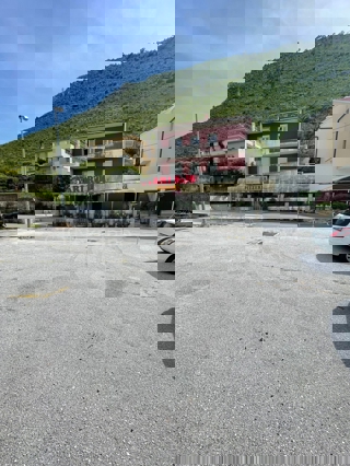 Žrnovnica, casa indipendente 300 m2, vendita esclusiva