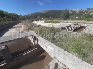 Sinj, Ruda, stagno 3.920 m2, in vendita