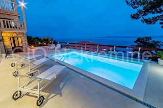 Brac, Selca, villa con piscina, in vendita