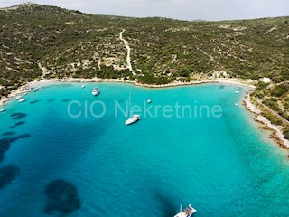 Vinišće, terreno agricolo, 1a fila dal mare, in vendita