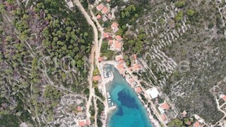 Solta, Krušica, terreno edificabile 552 m2, in vendita