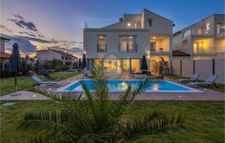 Poreč, dintorni, Splendida casa con piscina in posizione tranquilla, a 5 km dal mare