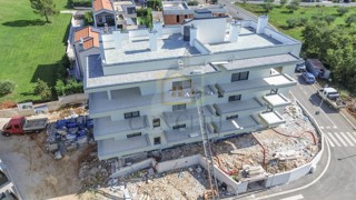 Poreč, dintorni, Appartamento al secondo piano con vista mare, 1500 m dal mare