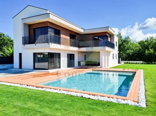 Poreč, dintorni, Villa di lusso con piscina e vista mare, a 12 km dal mare