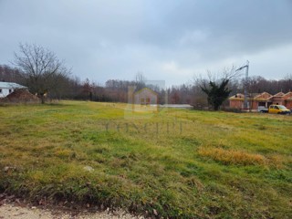 Žminj, dintorni, Terreno edificabile, possibilità di acquisto di una superficie maggiore