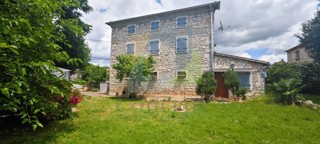 Poreč, dintorni, Casa in pietra con ampio giardino e vista mare, a 5 km dal mare