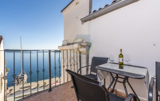 Poreč, centro, Appartamento con una camera da letto, prima fila sul mare