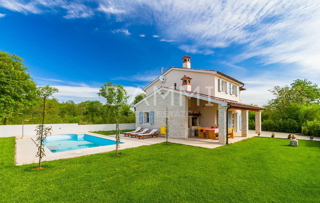 ISTRIA, MARČANA, villa in pietra con piscina vicino al mare