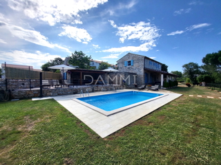 ISTRA, VRSAR - Casa indipendente in pietra con piscina