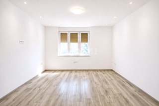 Pula centro - appartamento bilocale ristrutturato, posizione perfetta