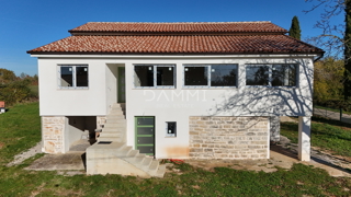 ISTRA, ŽMINJ - Casa indipendente di pregio con ampio giardino
