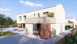 ISTRA, LABIN - Affascinante casa con piscina su ampio terreno