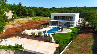 ISTRA, TINJAN - Villa moderna con piscina esclusiva e campo da padel