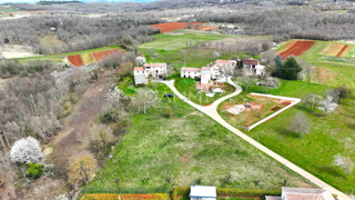 ISTRA, VIŽINADA - Terreno edificabile in posizione tranquilla