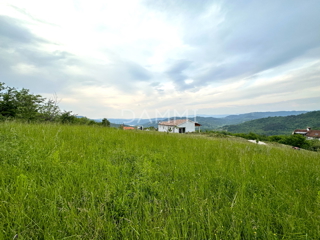 ISTRIA CENTRALE - Bellissimo terreno edificabile con vista su Butoniga