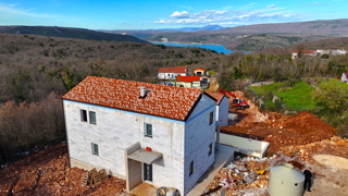 ISTRIA, RAKALJ - Casa con piscina con bellissima vista sul mare
