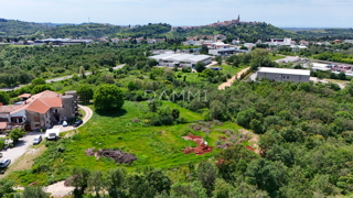 ISTRA, BUJE - Terreno edificabile di 560 m2 non lontano dal centro